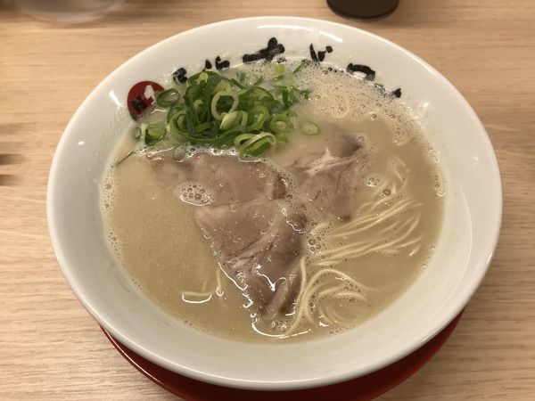 「長浜らーめん」@長浜ナンバーワン 東京大岡山店の写真