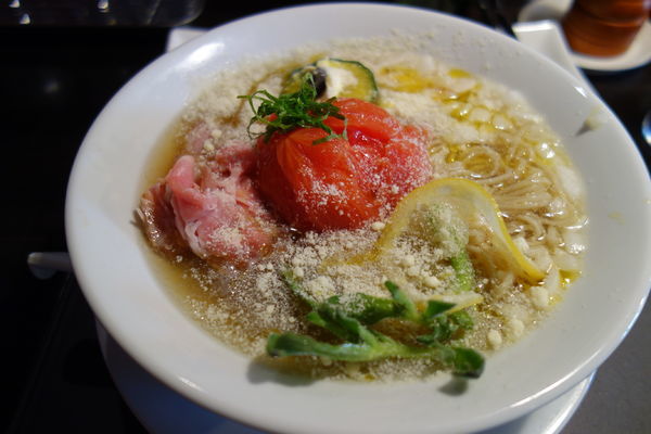 「【限定】冷やしトマトの煮干しらぁめん for イタリアン」@KaneKitchen Noodlesの写真