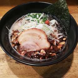 平九郎ラーメン　黒