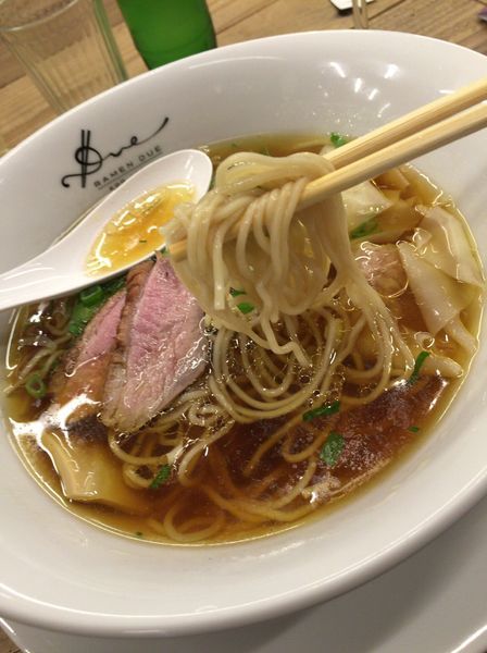 「醤油らぁめん」@Ramen ドゥエ Edo Japanの写真