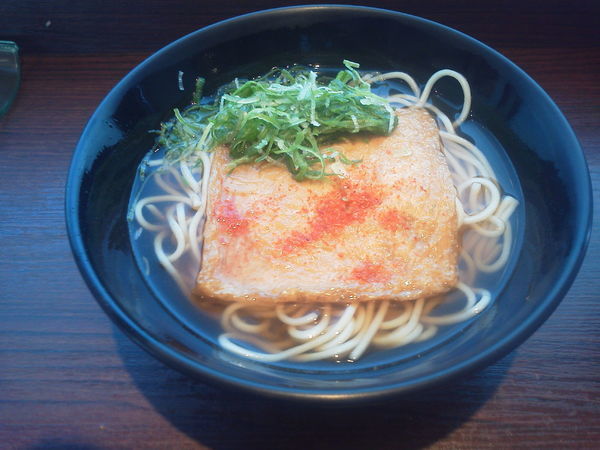 「きつねそば 320円（サ価格）」@えきそば 姫路駅店の写真