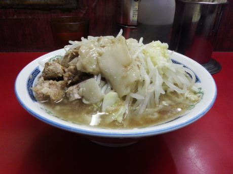 「小ラーメン豚入り」@ラーメン二郎 目黒店の写真