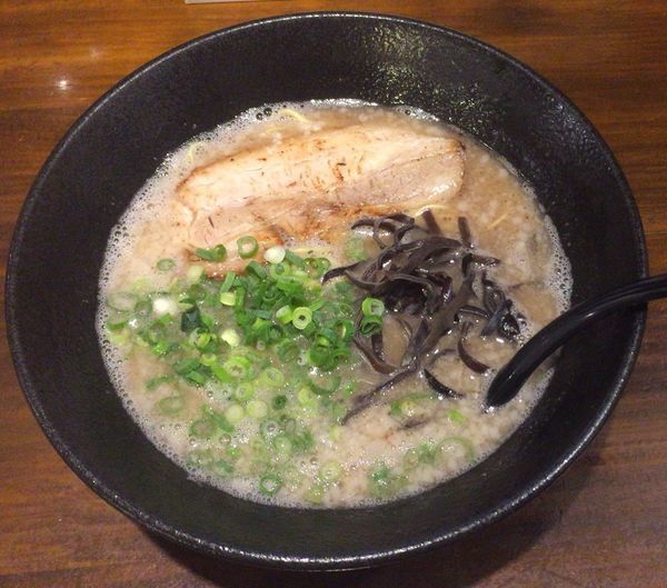 「九州らぁめん」@九州らあめん どん きさろく 八柱店の写真