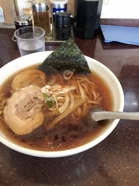 「醤油ラーメン大盛750円」@手打らーめん まるちの写真