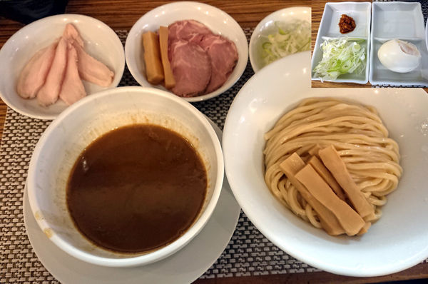 「素つけ麺+全増し(海苔以外)」@つけ麺 和の写真