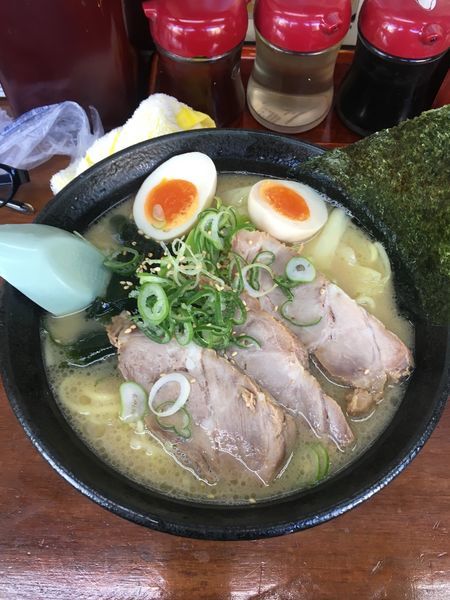 「さつまっこラーメン」@さつまっこ 田園調布店の写真