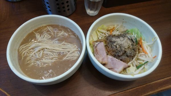 「バリカタラーメン(細麺)+ブラベジ大盛」@麺処 一笑の写真