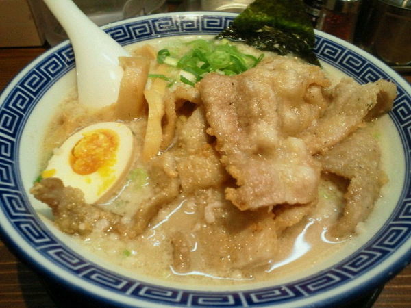 「排骨豚骨醤油麺 1005円」@麺家 くさび 福島店の写真