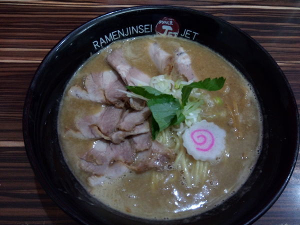 「鶏煮込みチャーシュー」@ラーメン人生 JET 福島本店の写真