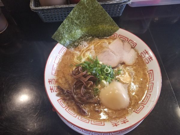 「魚介とんとつラーメン味玉付き」@博多長浜らーめん 六角堂の写真