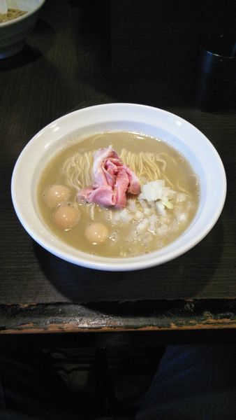 「真　灰汁中華そば」@灰汁中華 丿貫 福富町本店の写真