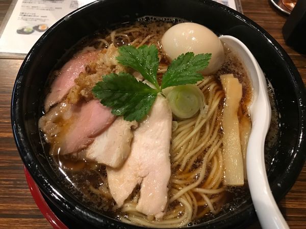 「【限定】大人の飛魚だし醤油そば 大盛  950円」@だし廊 -DASHIRO-の写真