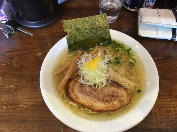 「黄金塩そば」@麺匠 ことぶきの写真