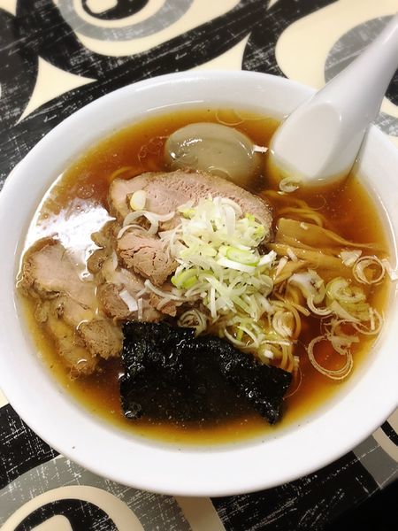 「チャーシューメン(昔ながら.平打ち麺. 味玉)」@寺カフェ 中華そば水加美の写真