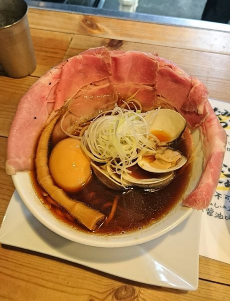「はまぐりらーめん&レア焼豚増し&煮玉子」@くそオヤジ最後のひとふりの写真