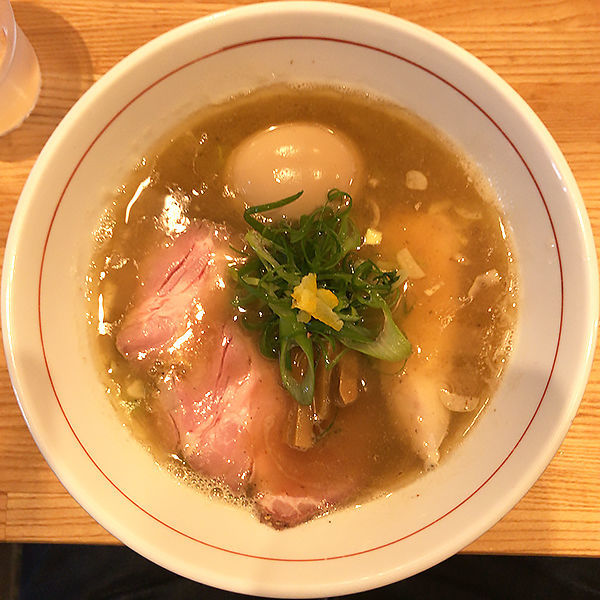 「特製白湯そば」@地球の中華そばの写真