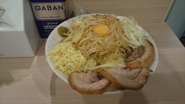 「汁なし５００ｇ・しょうが・ねぎ　￥８００」@麺屋 味方の写真