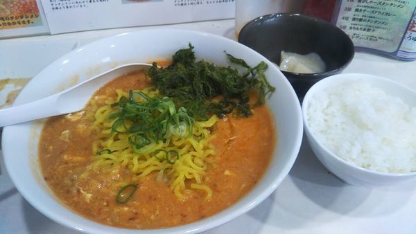 「濃厚海老味噌担担麺+ランチＡセット（ライス+水餃子）」@奴が愛したタンタンメン メーギ・テントーチの写真