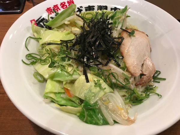「野菜油そば」@東京名物油そば専門店 油や 大手町店の写真