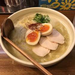 濃厚鶏白湯らーめん 味玉