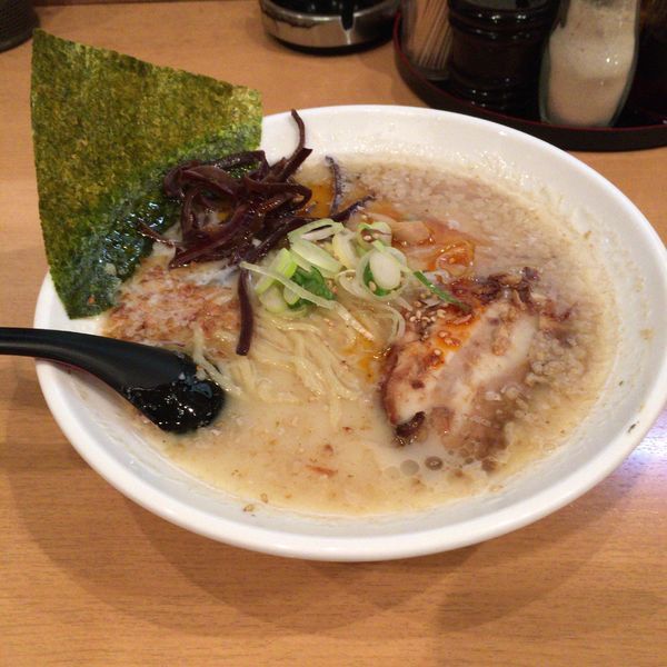 「塩とんこつ」@拉麺問屋 琉神の写真