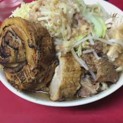 大豚ラーメン600g巻きチャー全マシ