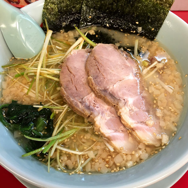 「塩ネギラーメン　740円」@ラーメン山岡家 大泉店の写真