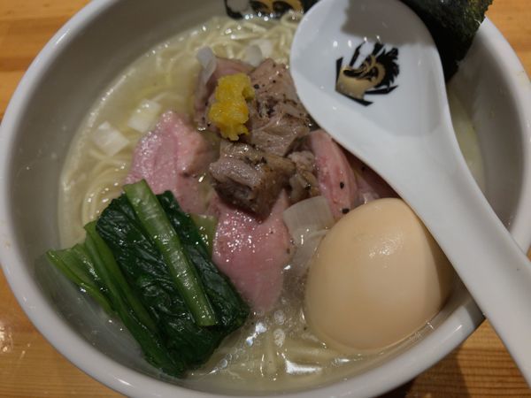 「特製鴨中華そば(塩)大盛」@満鶏軒の写真