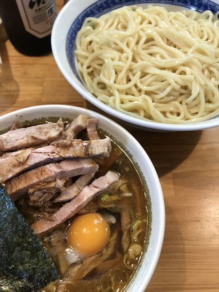 「つけチャーシュー、中盛り、生卵」@自家製中華そば としおかの写真