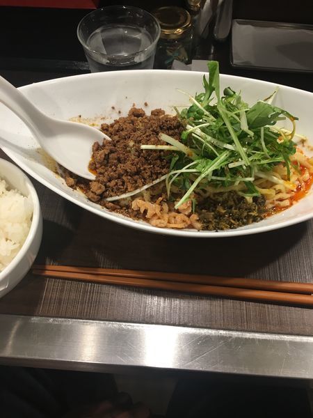 「つゆ無し担々麺830円 ライス100円」@四川担担麺 阿吽 北浦和店の写真