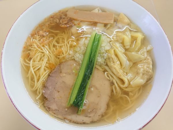 「塩ワンタンメン（白メンマに変更）」@支那そば 心麺の写真