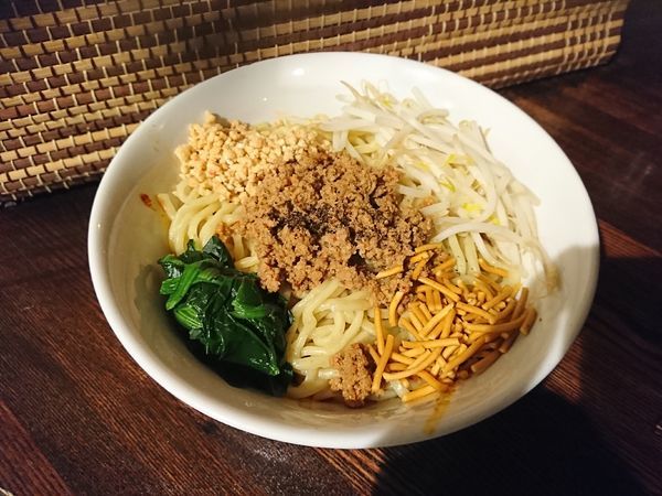 「汁なし担々麺」@自家製麺ほうきぼし 神田店の写真