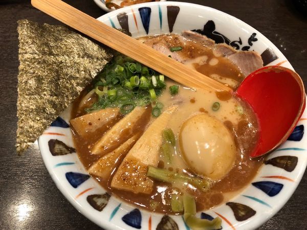 「七志味玉ラーメン」@七志らーめん 相模原横山台店の写真