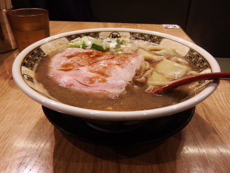 「すごい煮干ラーメン」@すごい煮干ラーメン凪 五反田西口店の写真