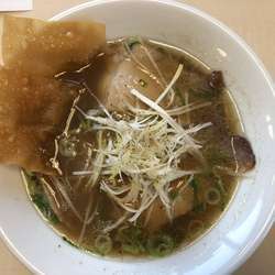 塩とんこつ(数量限定メニュー)