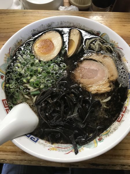 「熊本ラーメン+替玉（¥680+¥150）」@熊本らーめん 育元の写真
