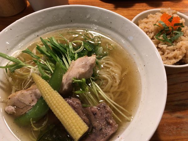 「だしが命の塩らーめん」@だしが命の塩らーめん ぎょぎょぎょ 本町店の写真