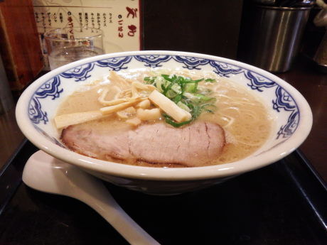 「らぁめん」@博多麺房 赤のれん 西麻布本店の写真