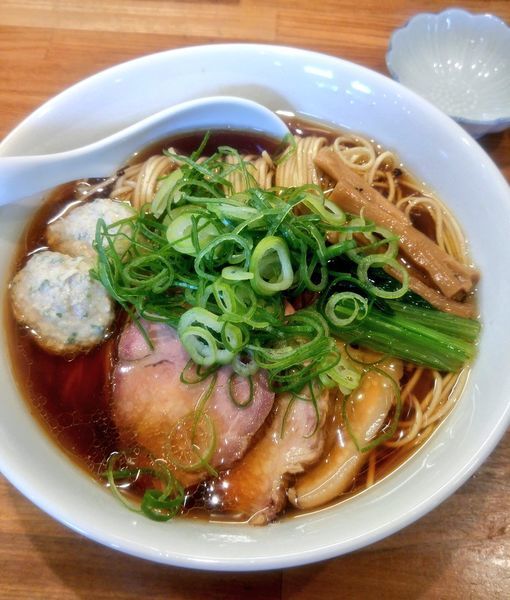 「醤油そば大盛　つくね九条ねぎ　1020円」@麺処 いち林の写真