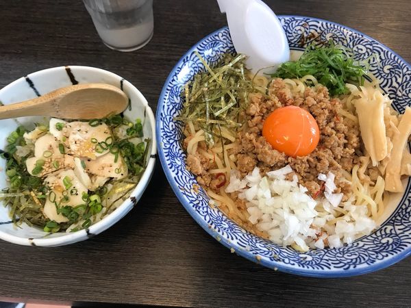 「まぜそば大盛900円 まかない飯200円」@麺匠なべすけの写真