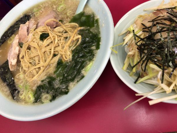「チャーシューメン　ネギ豚トロ丼」@ラーメンショップ幸手 金田亭の写真