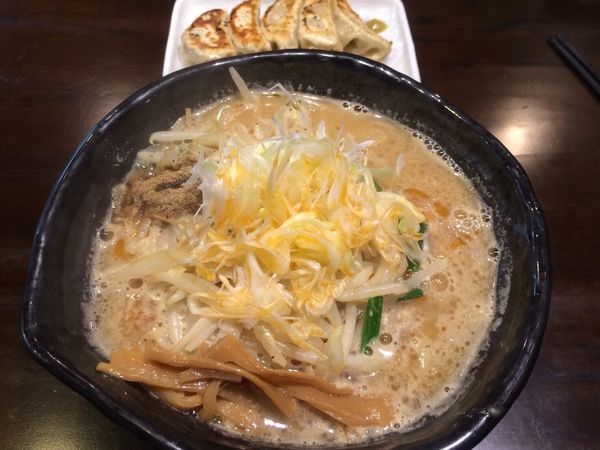 「ラーメン【大盛り】」@麺や 蒼 AOIの写真