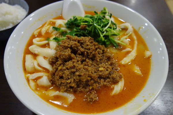 「担々刀削麺」@味覚 三号店の写真