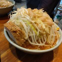 プチ二郎 （辛い奴 ）ヤサイ、ニンニク、アブラ