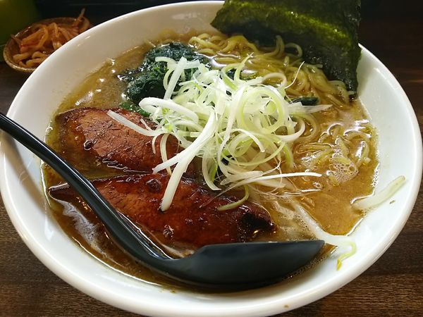 「【限定】まぼろしらーめん　：中麺　※㋚で無料　（麺大盛り）」@信州麺屋 とんずら －カエン－の写真