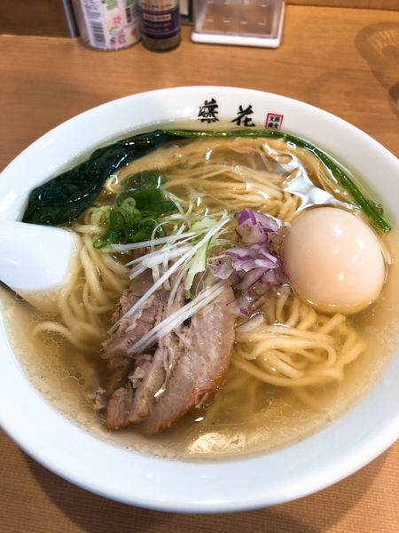 「味玉塩らぁ麺　880円」@支那蕎麦屋 藤花の写真
