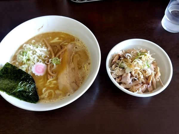 「中華そば(並盛・200g)700円+一歩ライス130円」@らぁ麺 一歩の写真