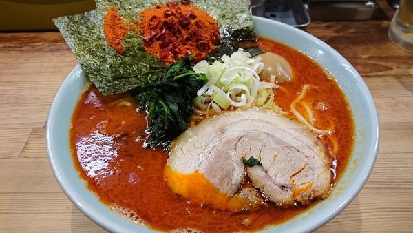 「地獄ラーメン激辛 大盛 煮卵」@鶴一家の写真