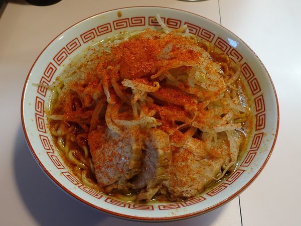 「生郎レクイエム（700円）ヤサイニンニクトウガラシ」@成蹊前ラーメン 吉祥寺の写真
