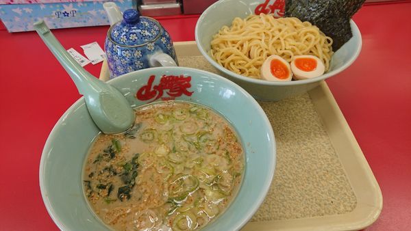 「醤油つけ麺 中盛 味玉トッピング」@山岡家 松本店の写真